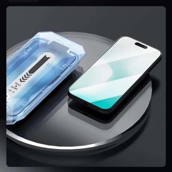 Vidrio Templado CP+PRO Con instalador iPhone 16